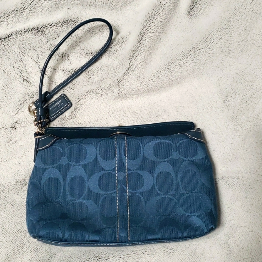 Coach Wristlet Signature Collection (blue)